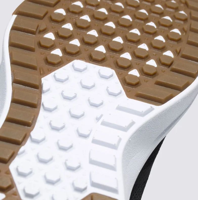 TENIS VANS ULTRARANGE RAPIDWILD BLACK WHITE