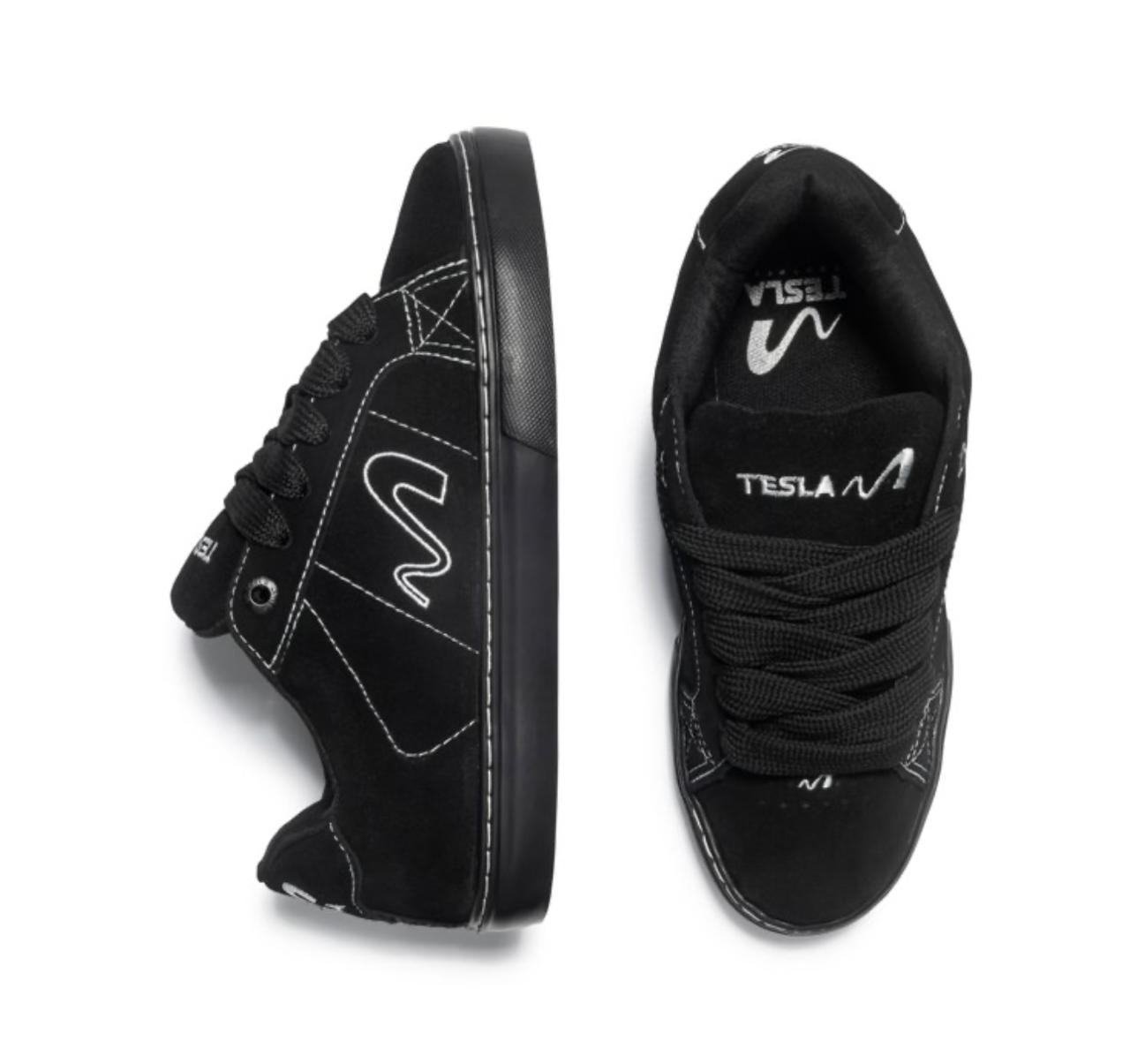 TENIS TESLA HERTZ BLACK FAT LACE