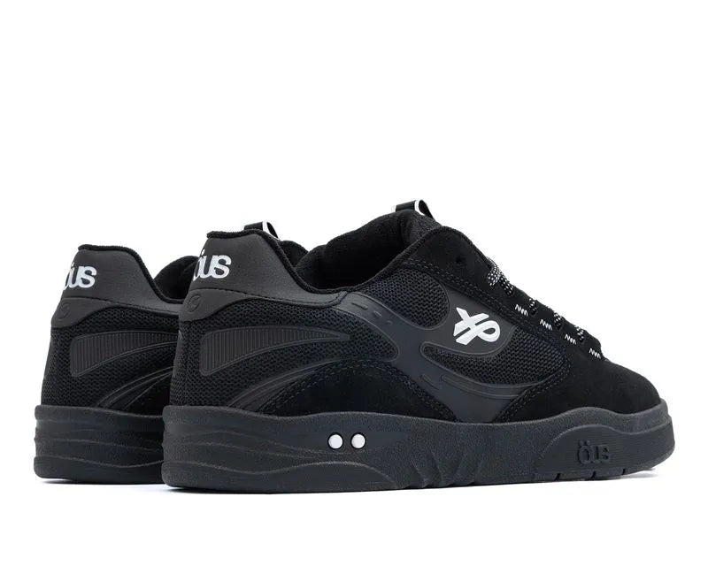 TÊNIS FLUENTE GTX PRETO/PRETO DETALHES PRATA/CINZA ESSENCIAL