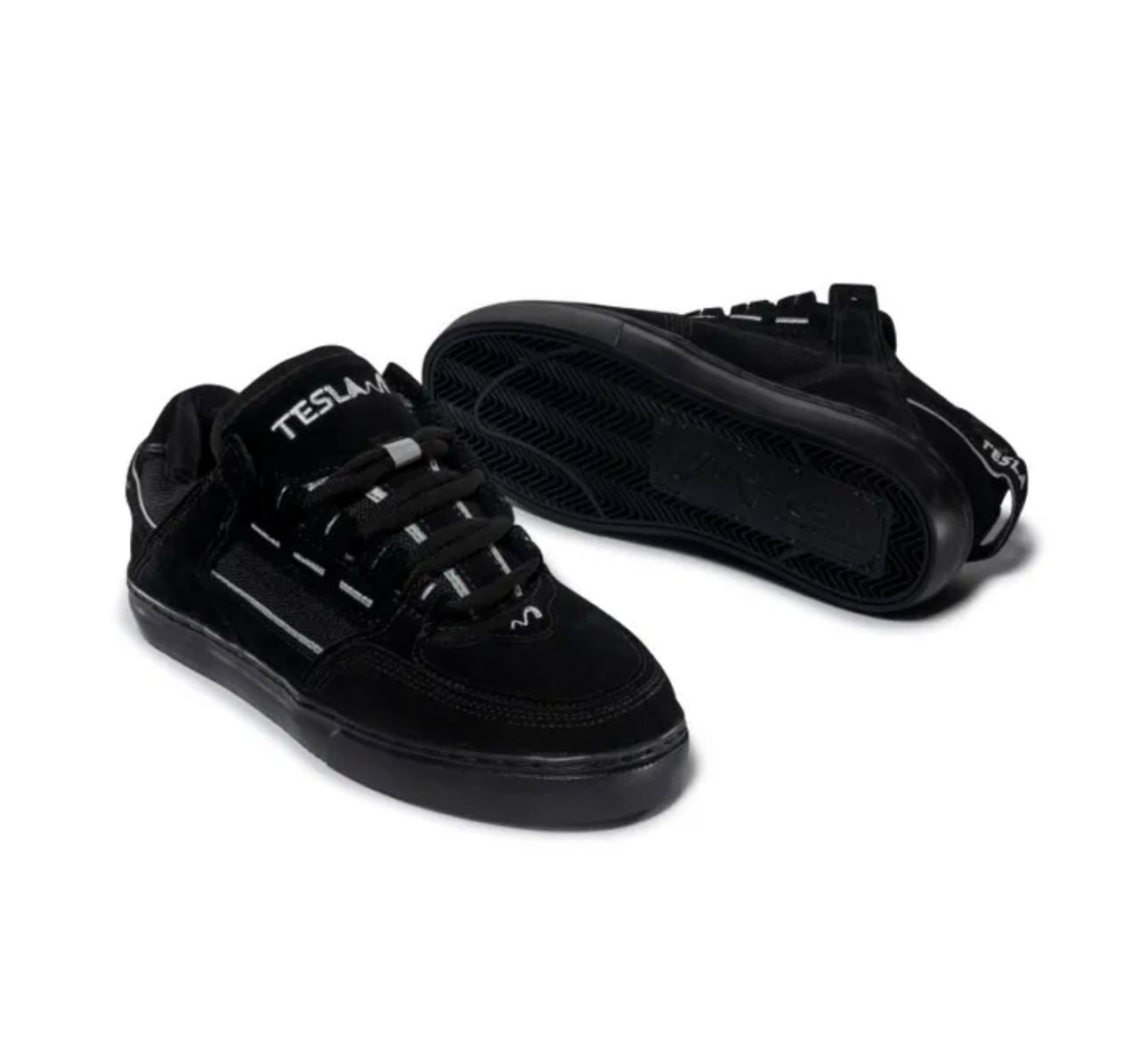 TENIS TESLA COIL ALL BLACK REFLETIVO