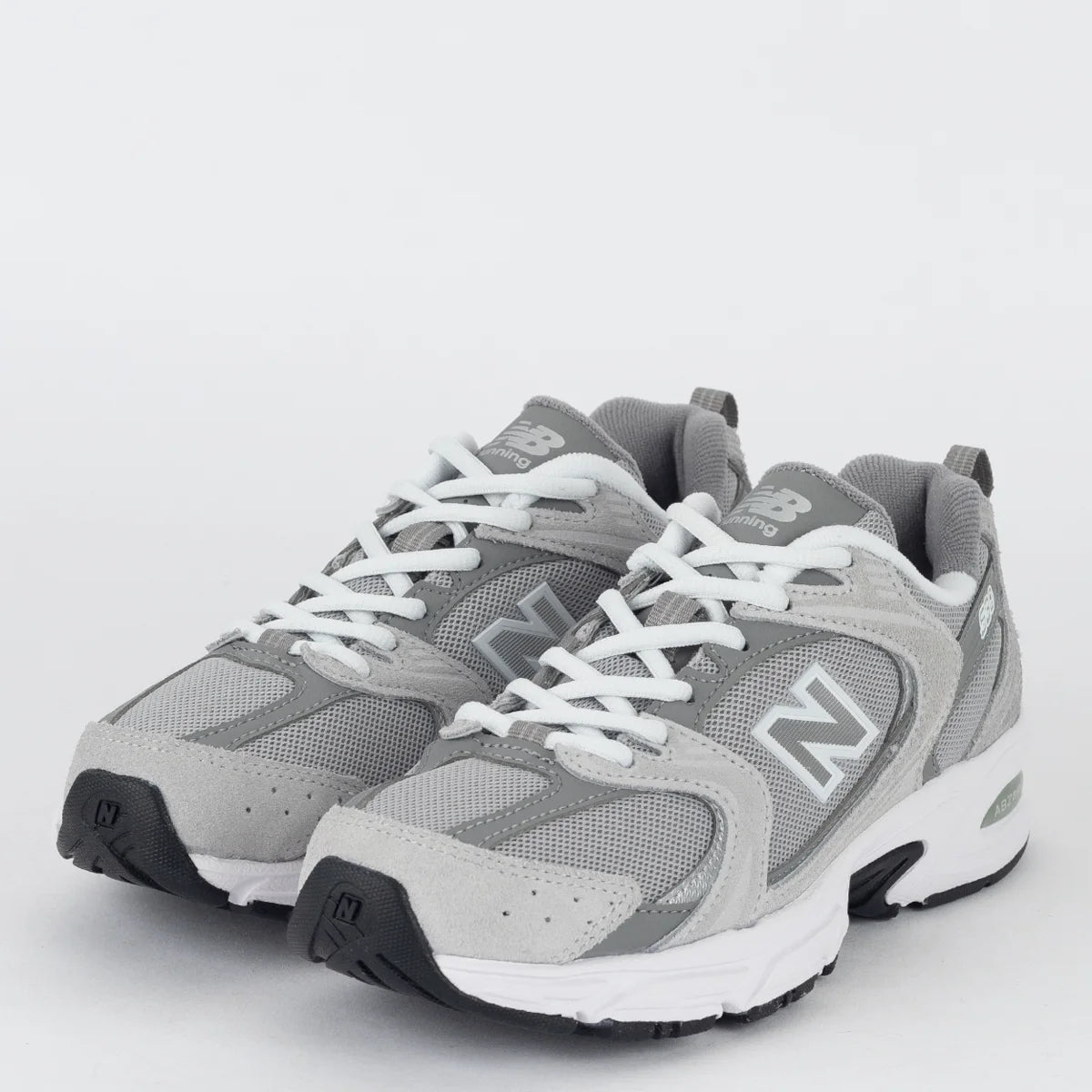 Tênis New Balance 530 Cinza Claro MR530CK