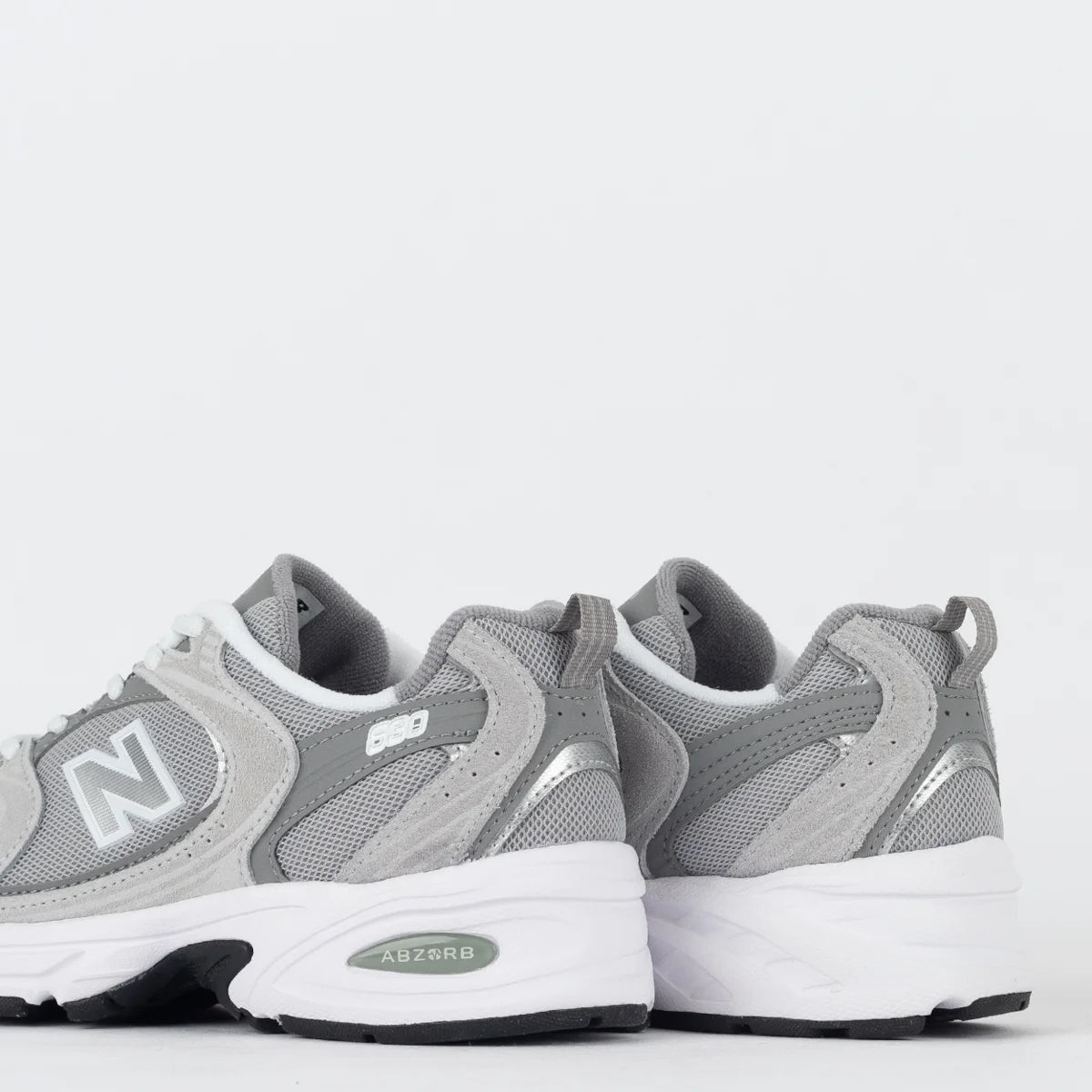 Tênis New Balance 530 Cinza Claro MR530CK