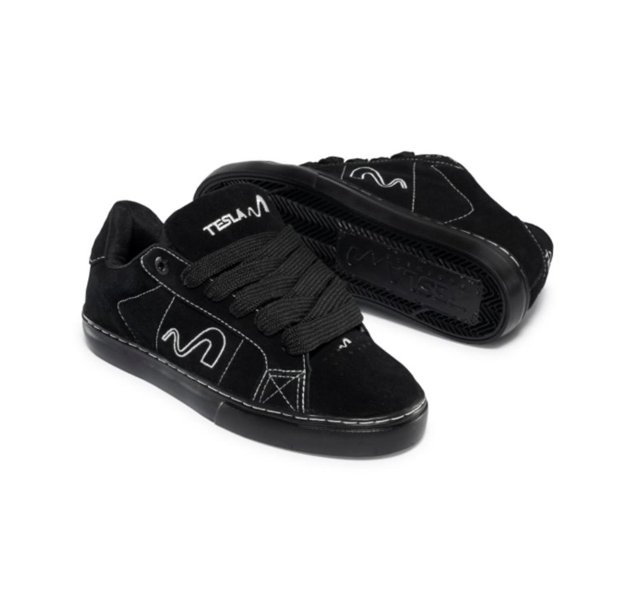 TENIS TESLA HERTZ BLACK FAT LACE