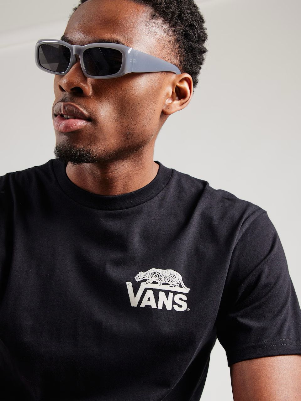 CAMISETA VANS SNEAKY SS BLACK