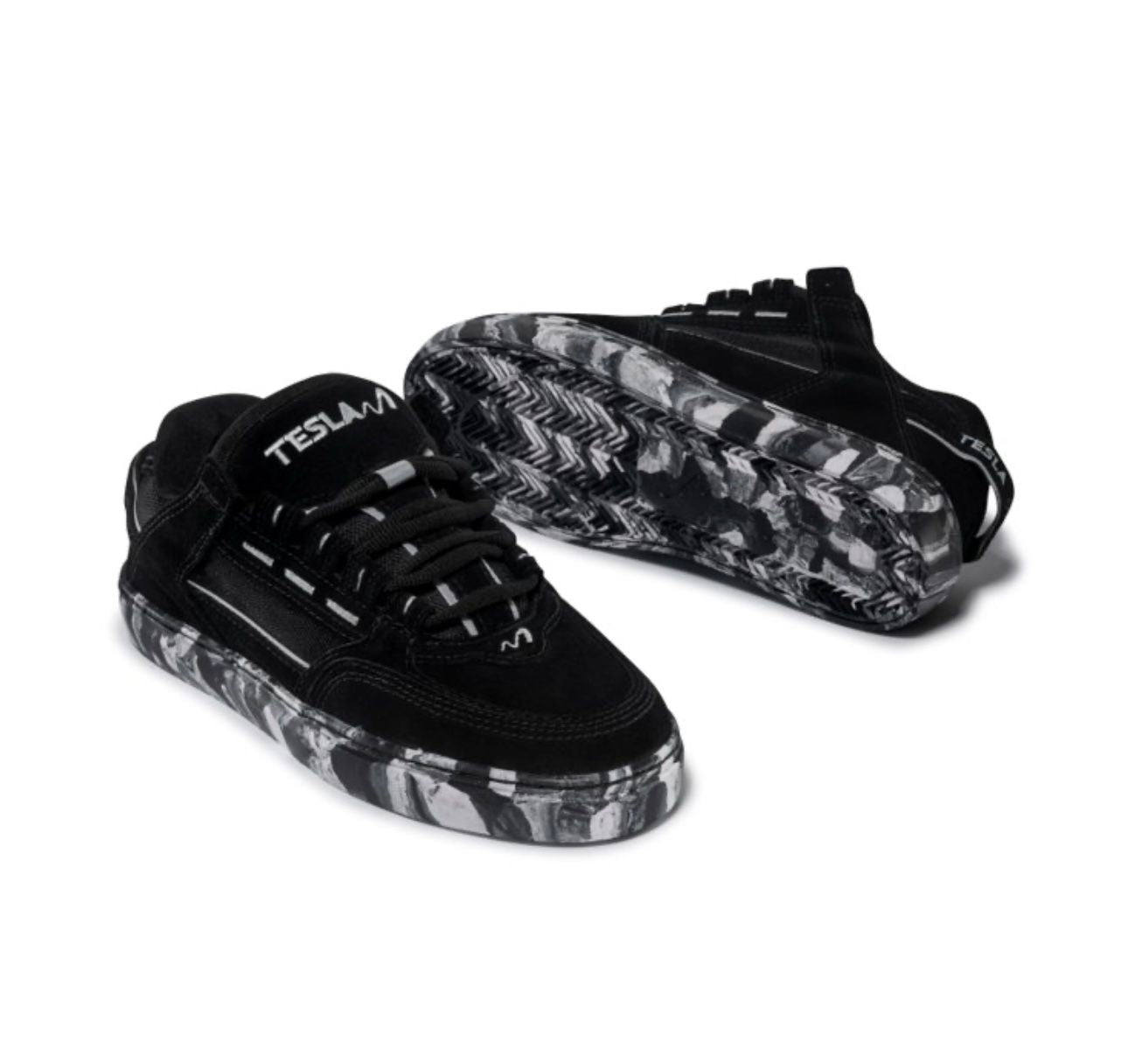 TENIS TESLA COIL BLACK REFLECT MESCLA