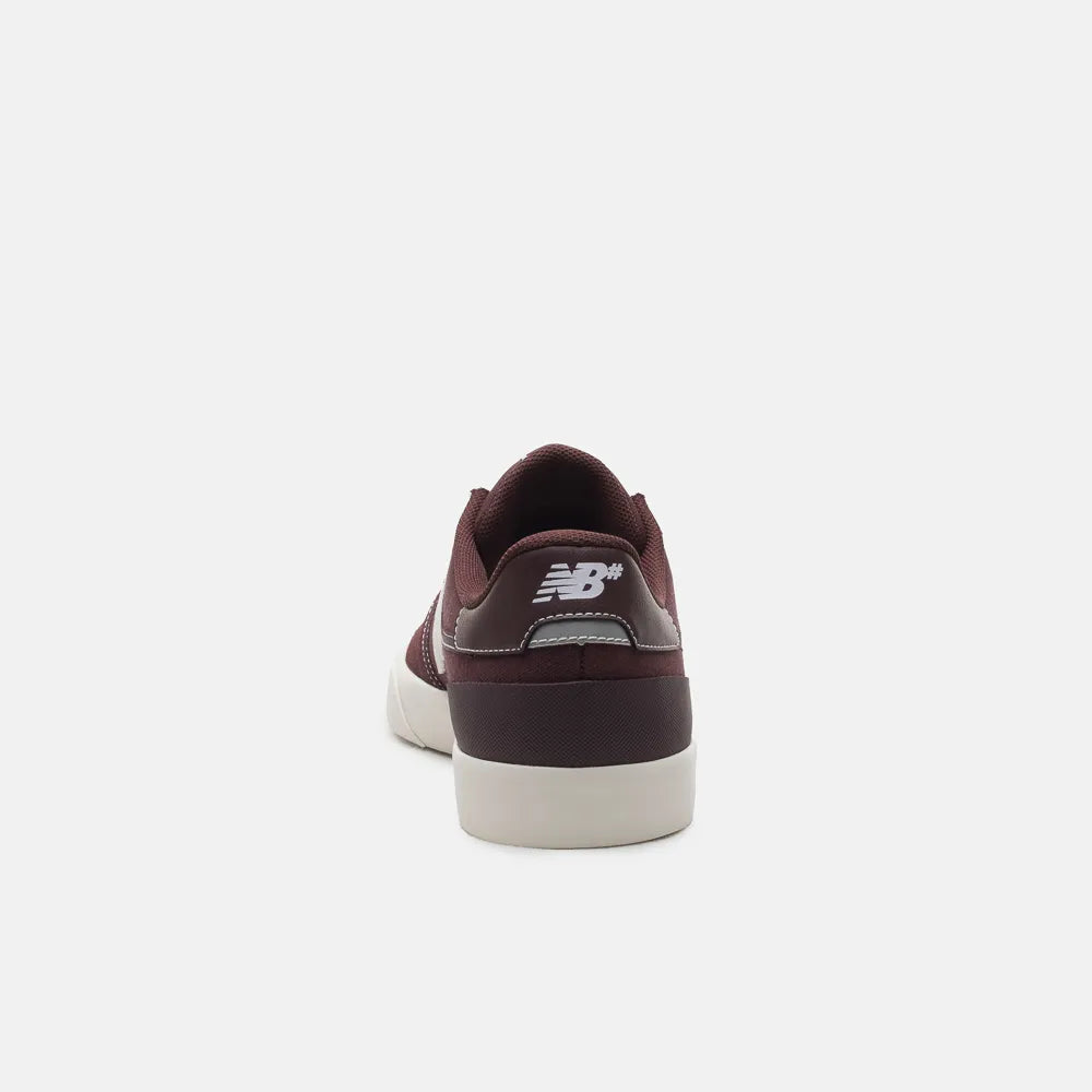 Tênis New Balance Nm272 Masculino. CAFÉ/BRANCO