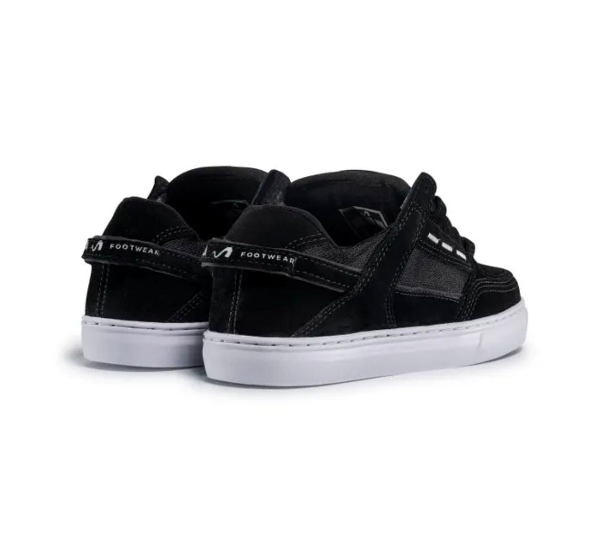 TENIS TESLA COIL BLACK WHITE FURTA COR