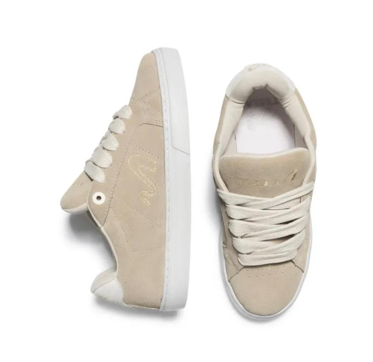 TENIS TESLA HERTZ SAND