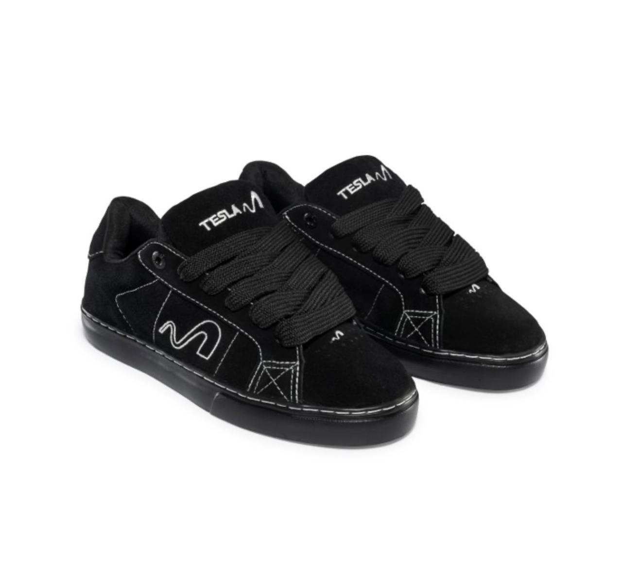 TENIS TESLA HERTZ BLACK FAT LACE