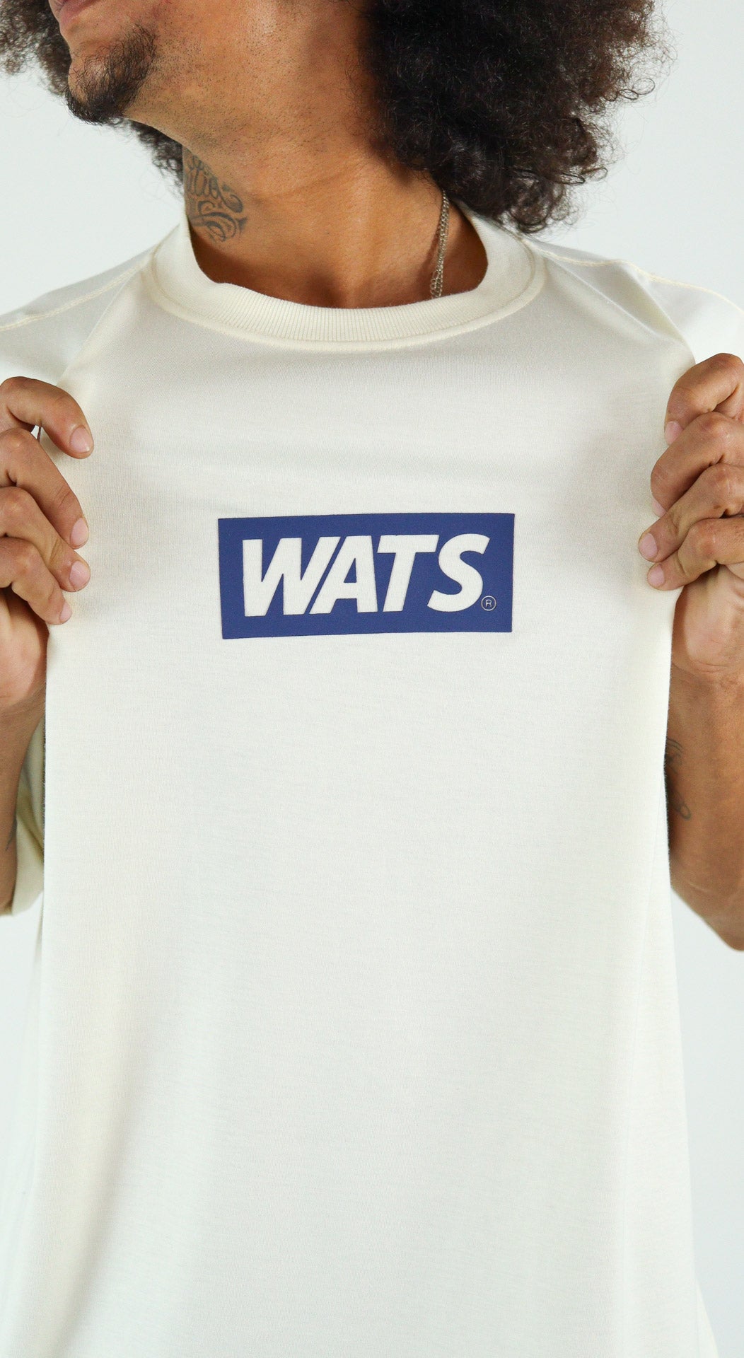 CAMISETA WATS COMPANY BOX RELEVO OFF-WHITE
