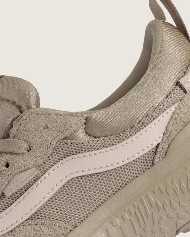TENIS VANS ULTRARANGE NEO VR3 TAUPE (MARROM)