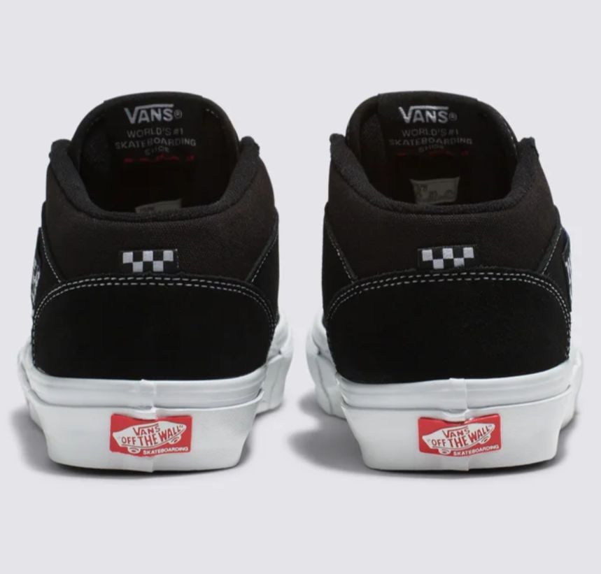 TENIS VANS HALF CAB BLACK WHITE