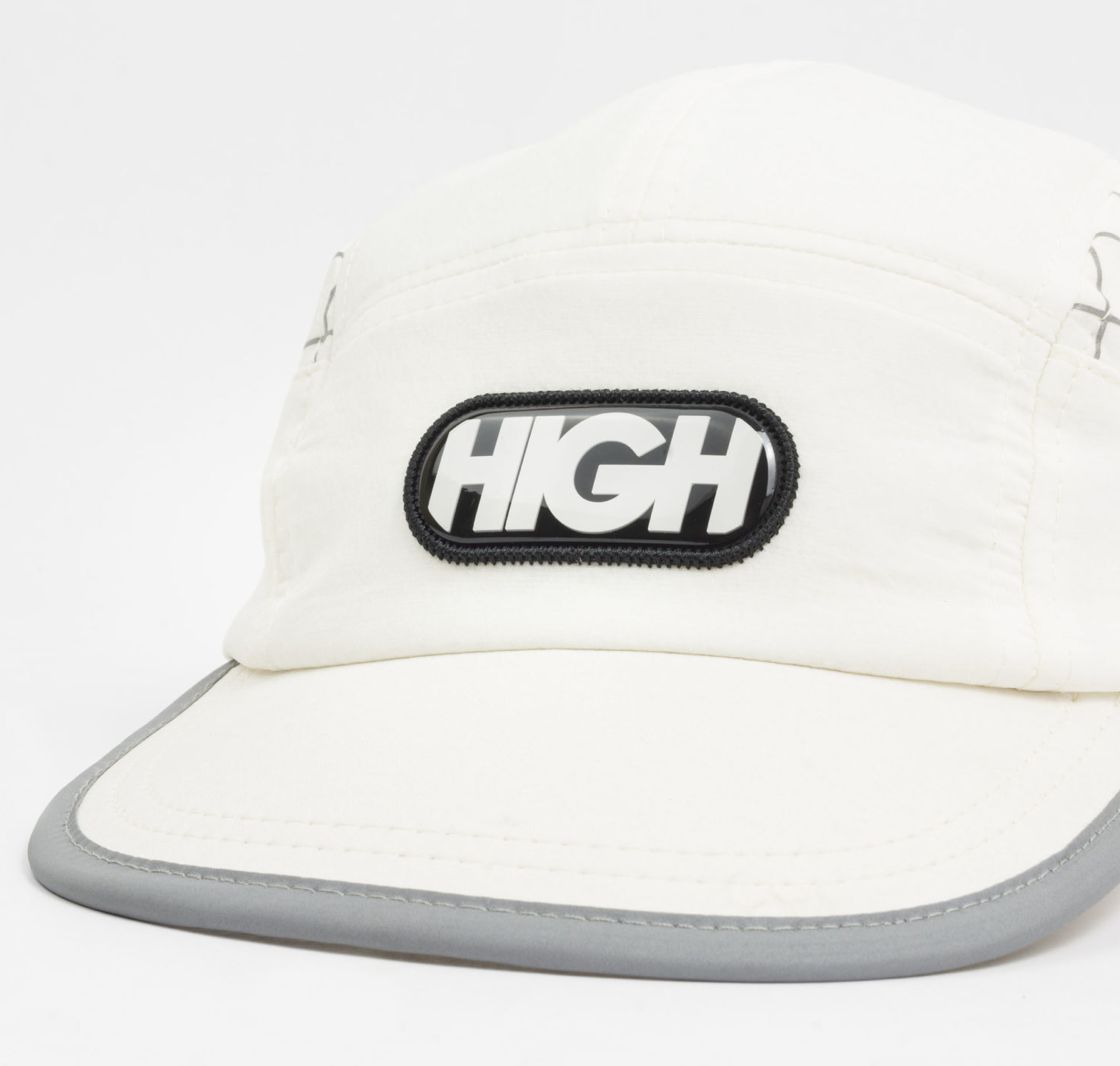 Boné High Reflective 5 Panel Squared White